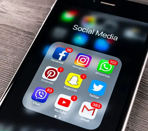 Image of social media app icons on a smart phone